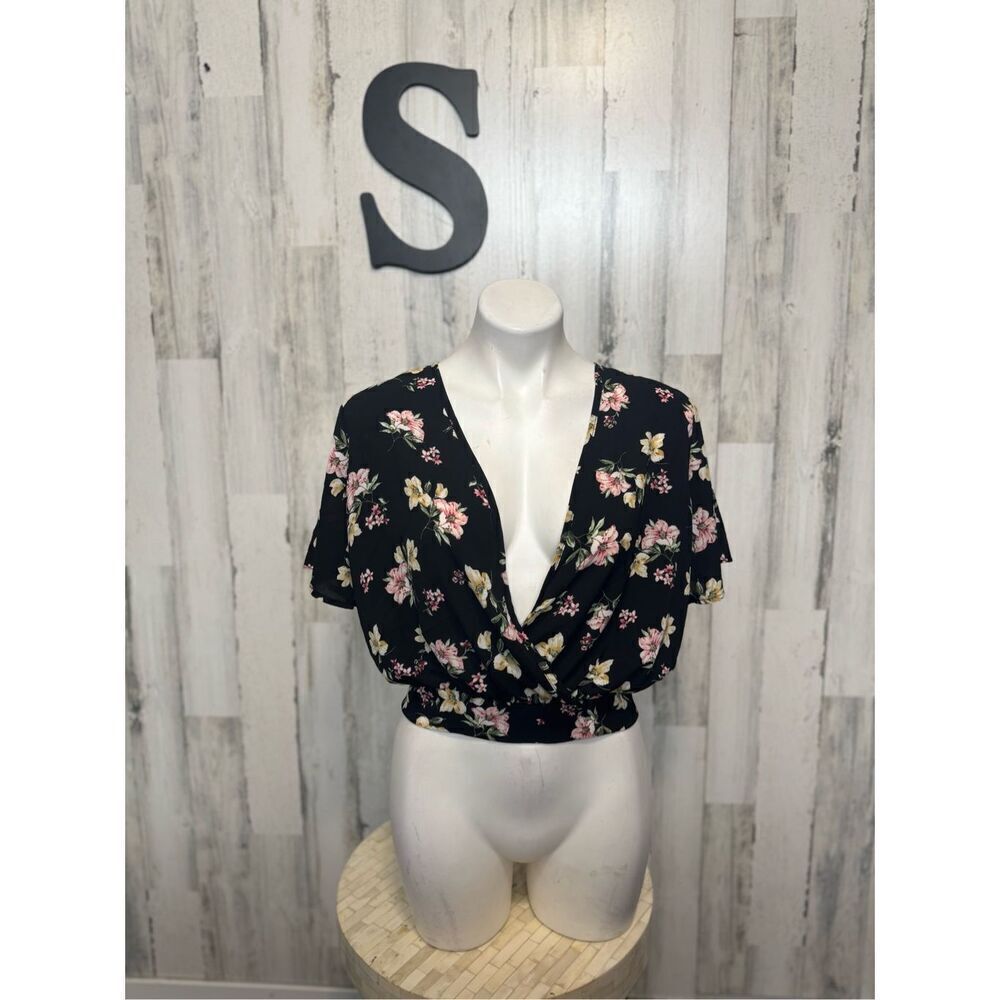 Como vintage floral blouse